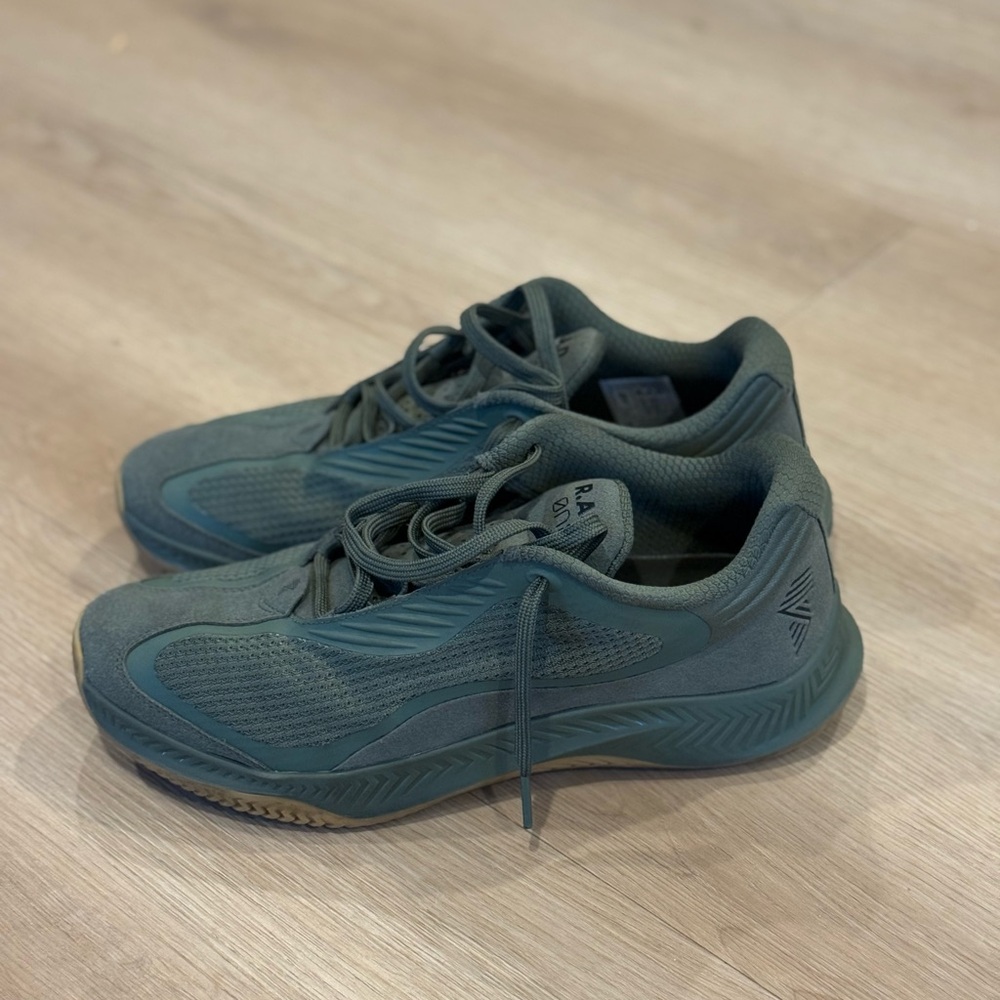 R.A.D. Global One Olive green Rover Size 9.5 Men